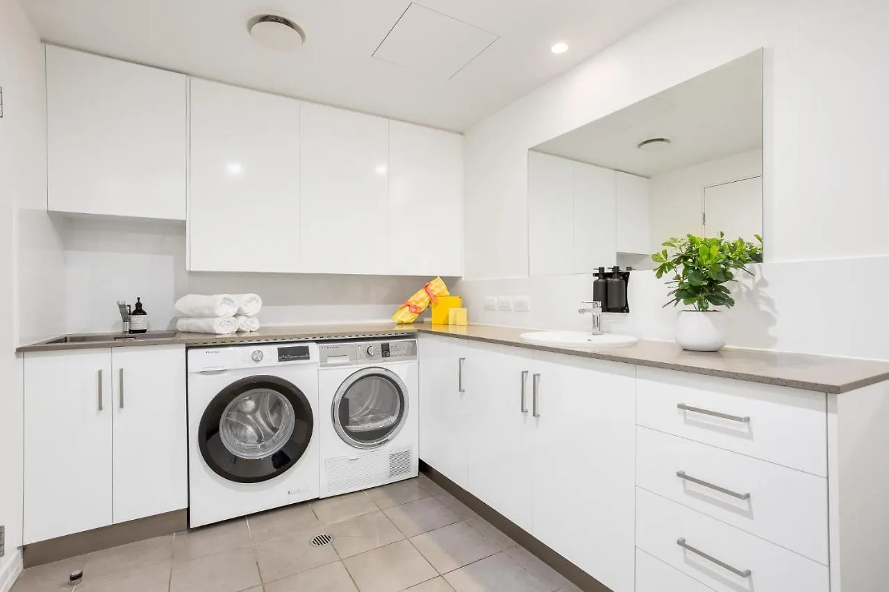 Luxury 1Br Apartment @ Harbour Lights Cairns